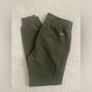 FIGS Women’s Zamora Jogger Scrub Pants